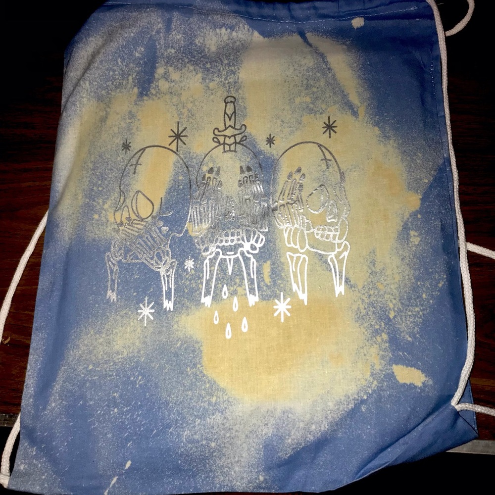 Sports bags custom any design or saying. Available in different colors.